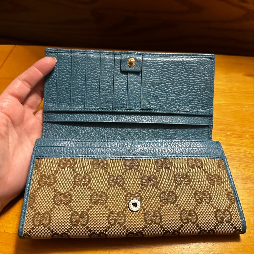 Gucci Beige and Blue Canvas & Leather Women's Long Flap Wallet - Picture 9 of 11